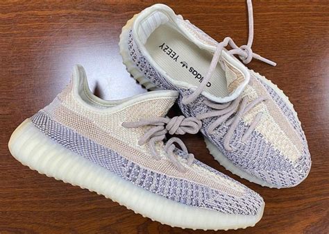 are oeyes yeezys real.